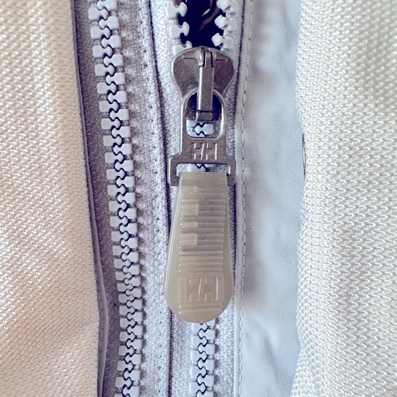 Helly Hansen Gray and Blue Ski Jacket with Hood L - Picture 10 of 13